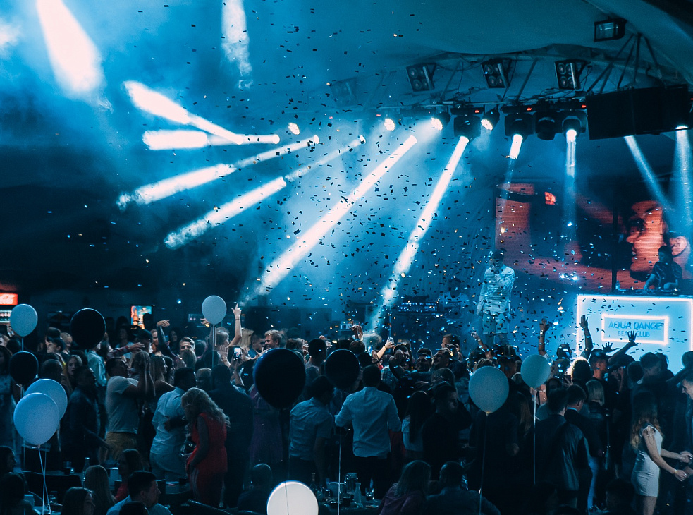Aqua Dance Beach Club (заведение закрыто)