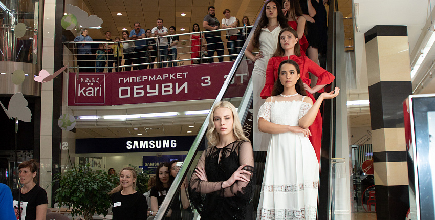 Впервые в Ставрополе прошло шоу живых манекенов. 
