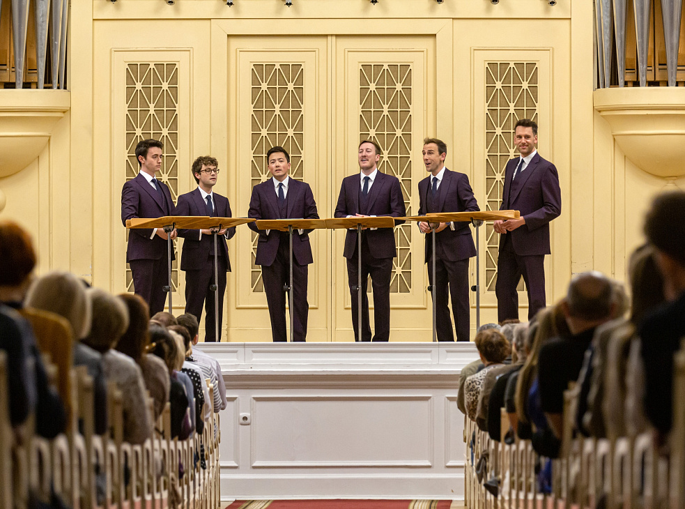 Большой зал филармонии им. Д. Д. Шостаковича