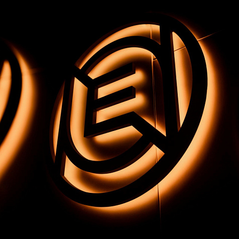 День рождения NEONI