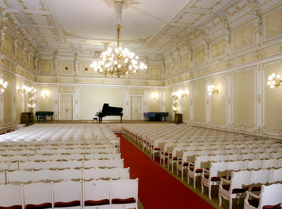 Малый зал филармонии Им. Д. Д. Шостаковича