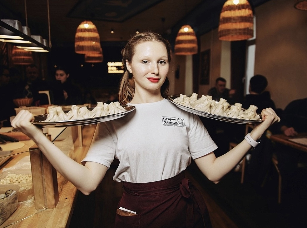 «Старик Хинкалыч», Газетный переулок