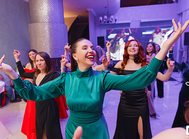 Королевский бал с Алирой