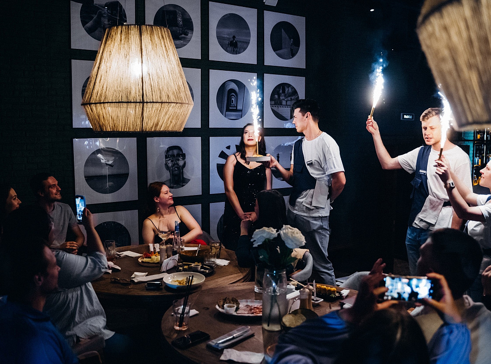 Ресторан "МАНЕРЫ"