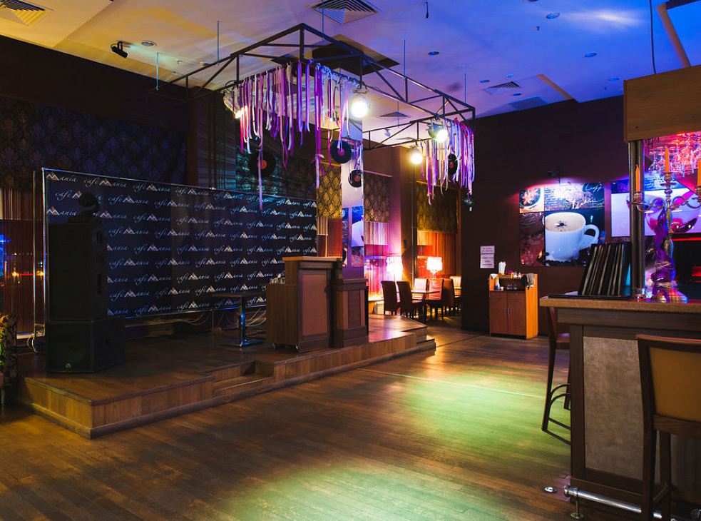 Караоке-клуб «KaraokeMania»