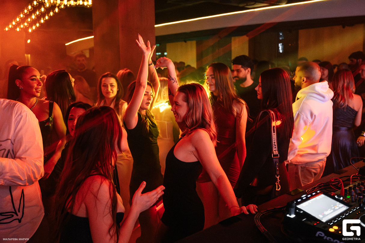 Saturday Night 19