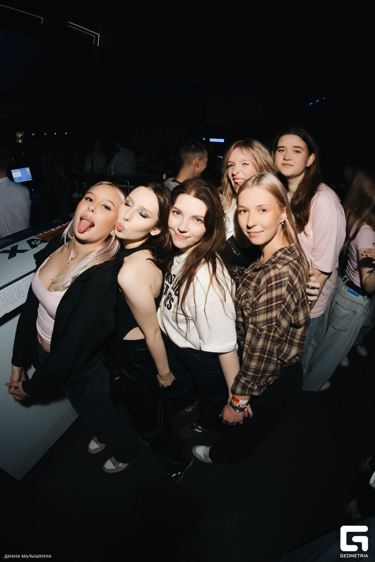 ДЕВИЧНИК 30