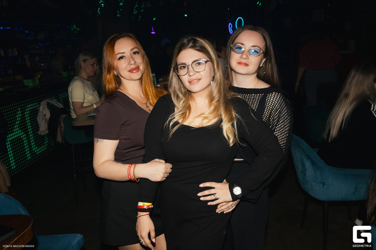 АКУНА МАТАТА 27