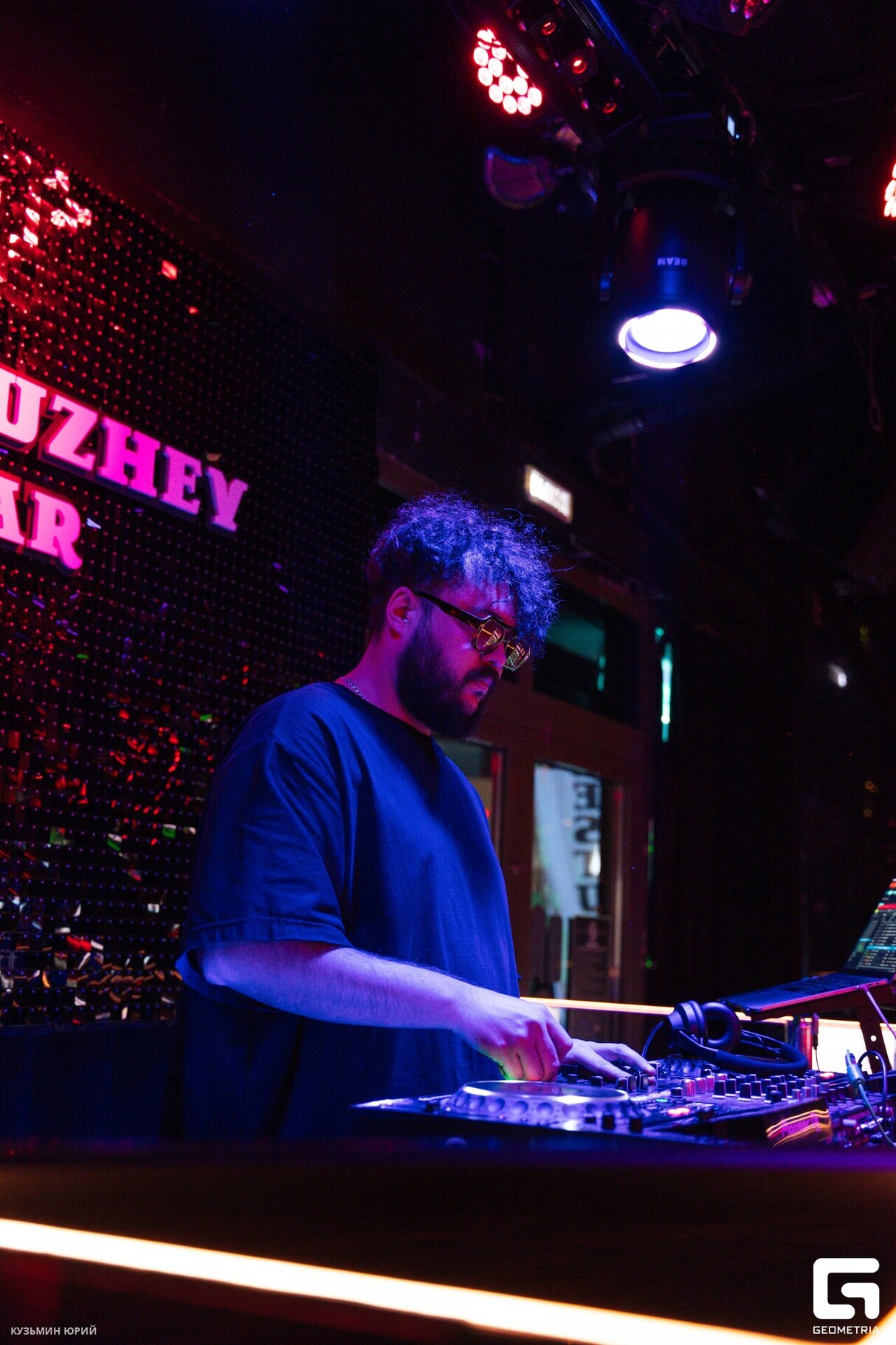 ПЯТНИЦА В BESTUZHEV BAR 20