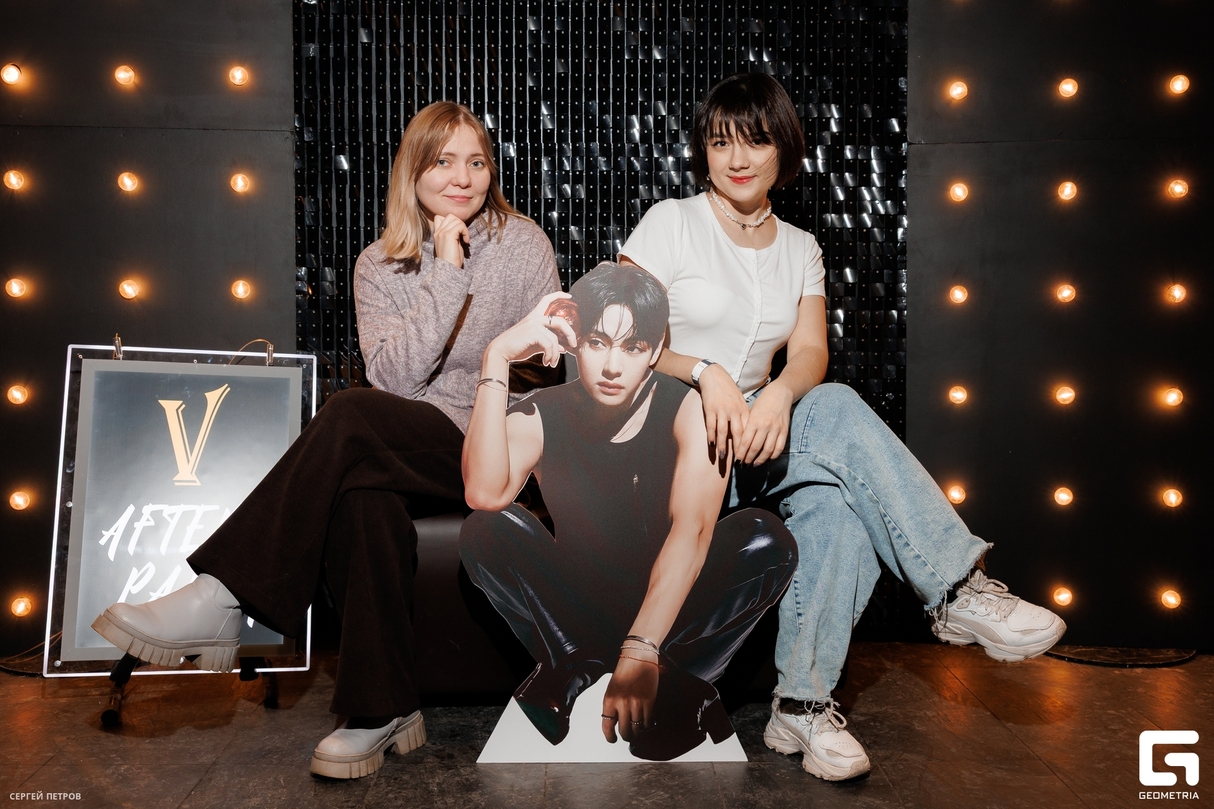 V: AFTER PARTY | 7 WITH U 29