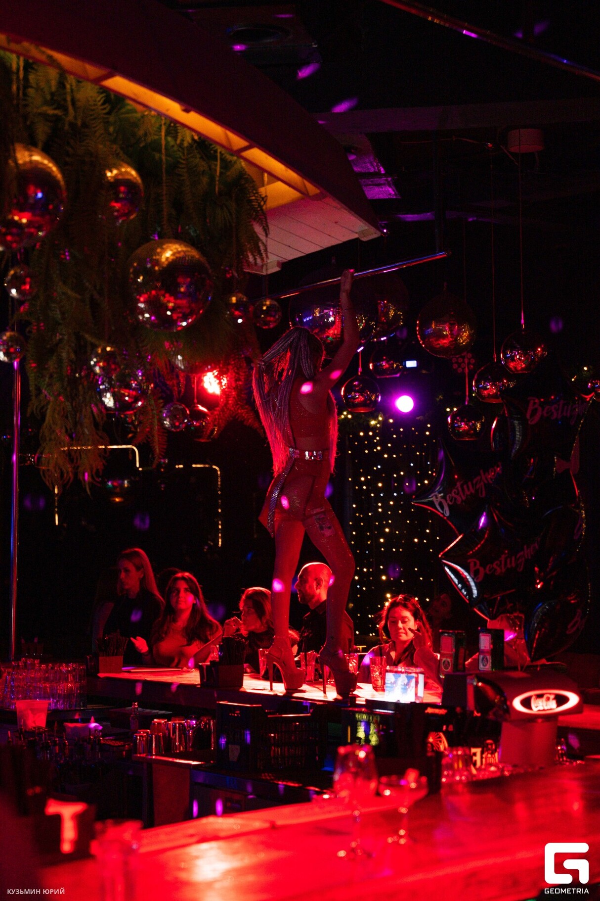 ПЯТНИЦА В BESTUZHEV BAR 24