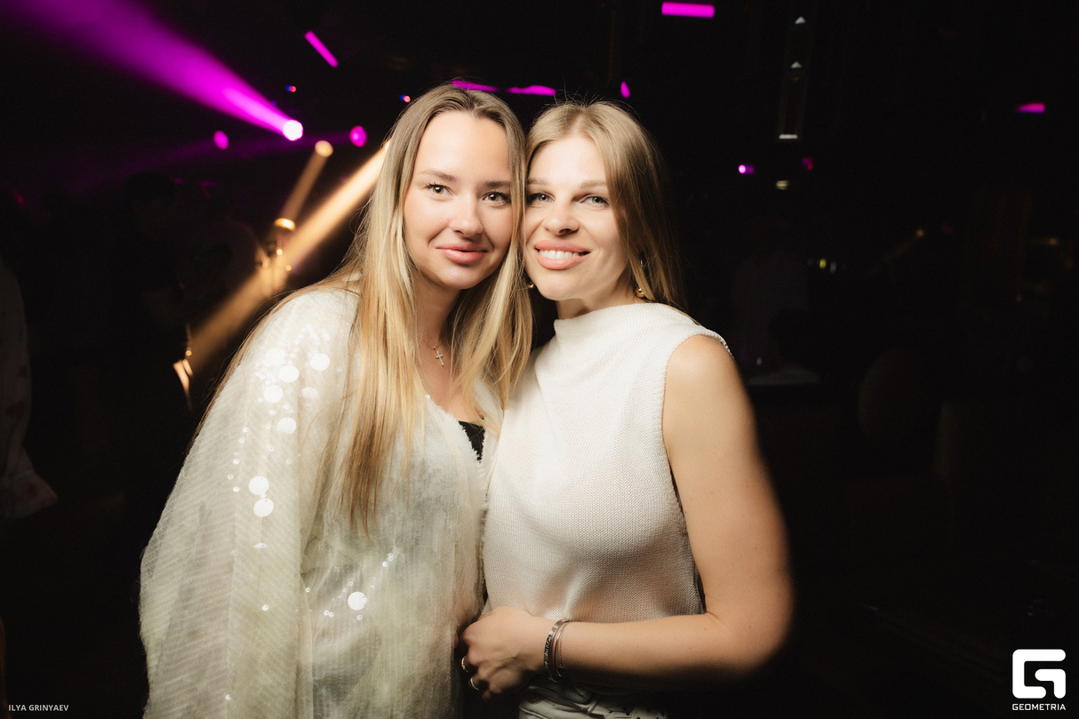 RESIDENTS NIGHT 24