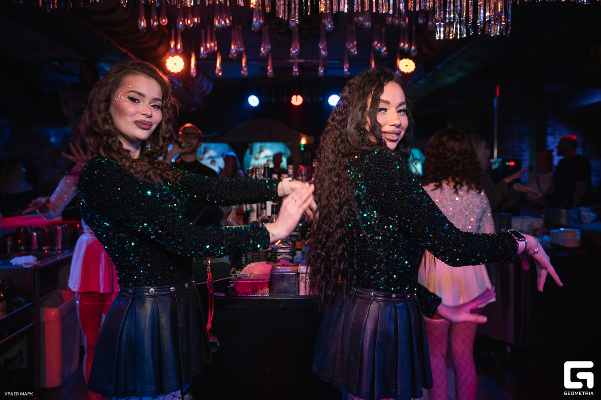 СУББОТА В BESTUZHEV BAR 21