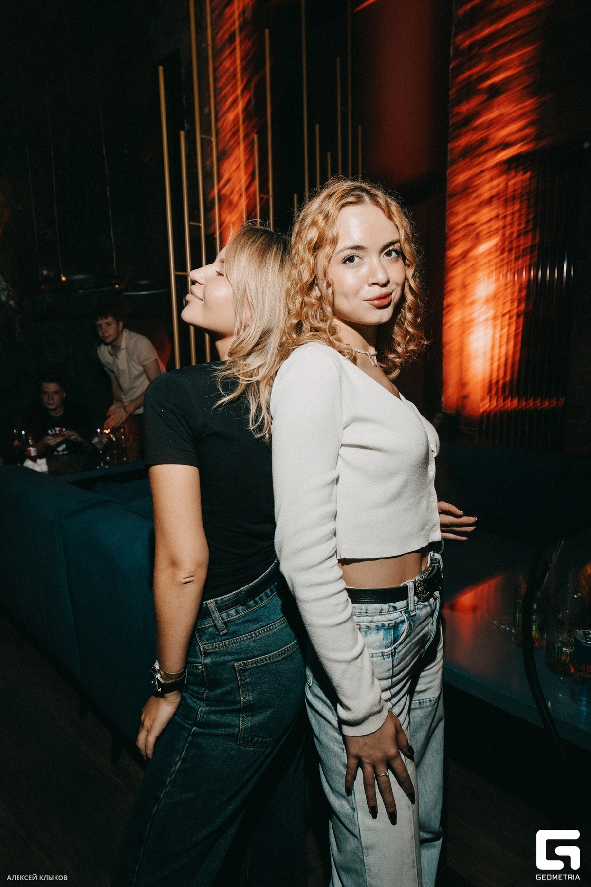 MGER & FRIENDS 10