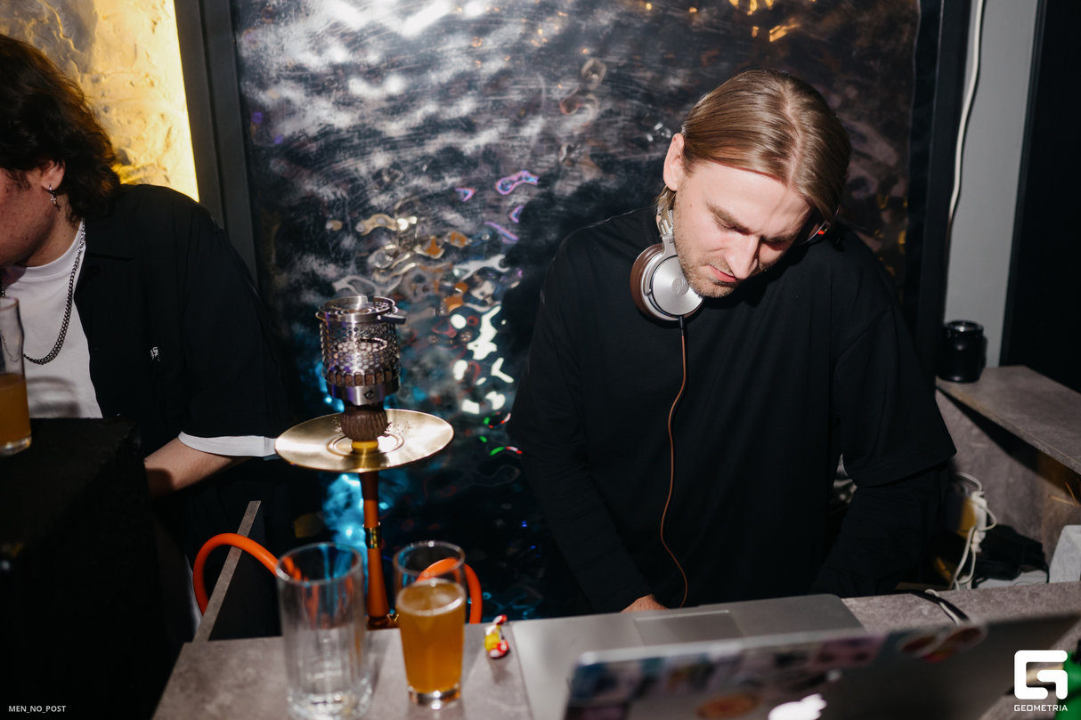 HORIZON concept bar