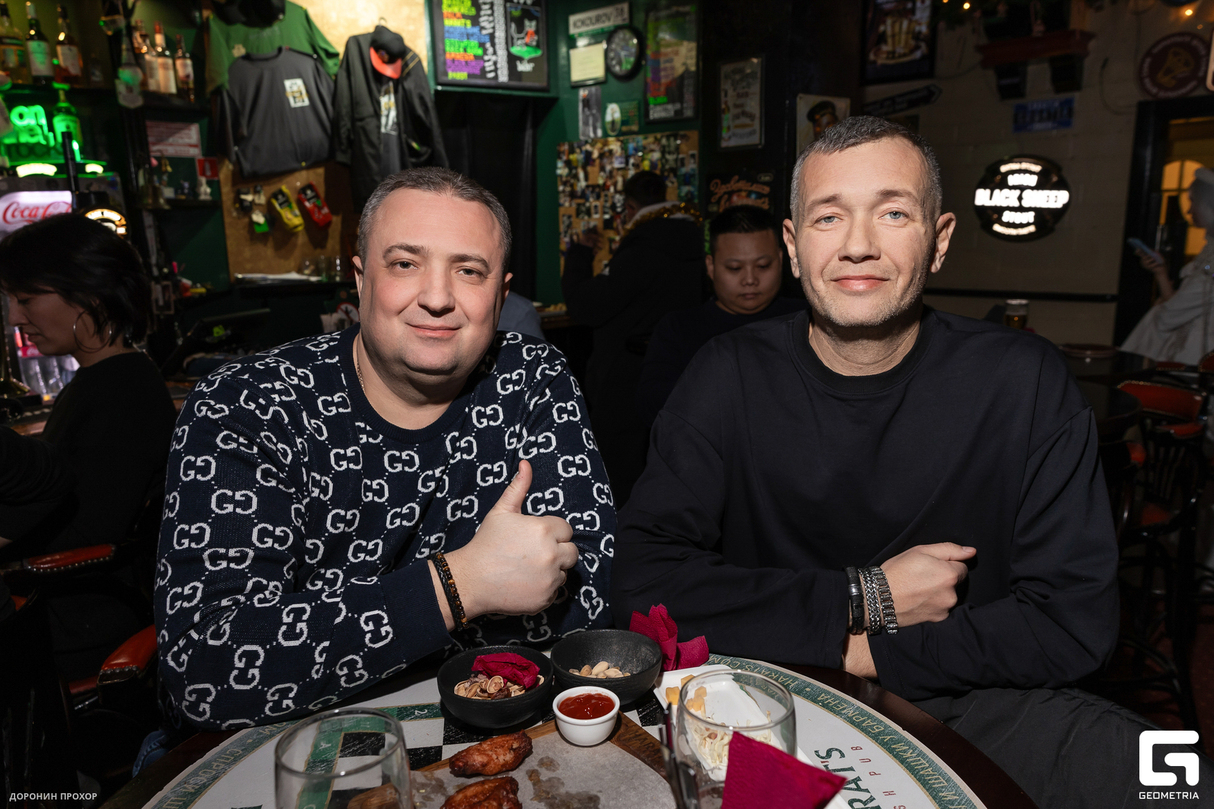 Новый год в "Harat's"! 24