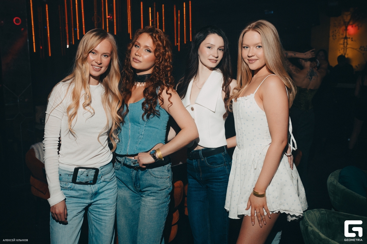 RESIDENTS NIGHT 21