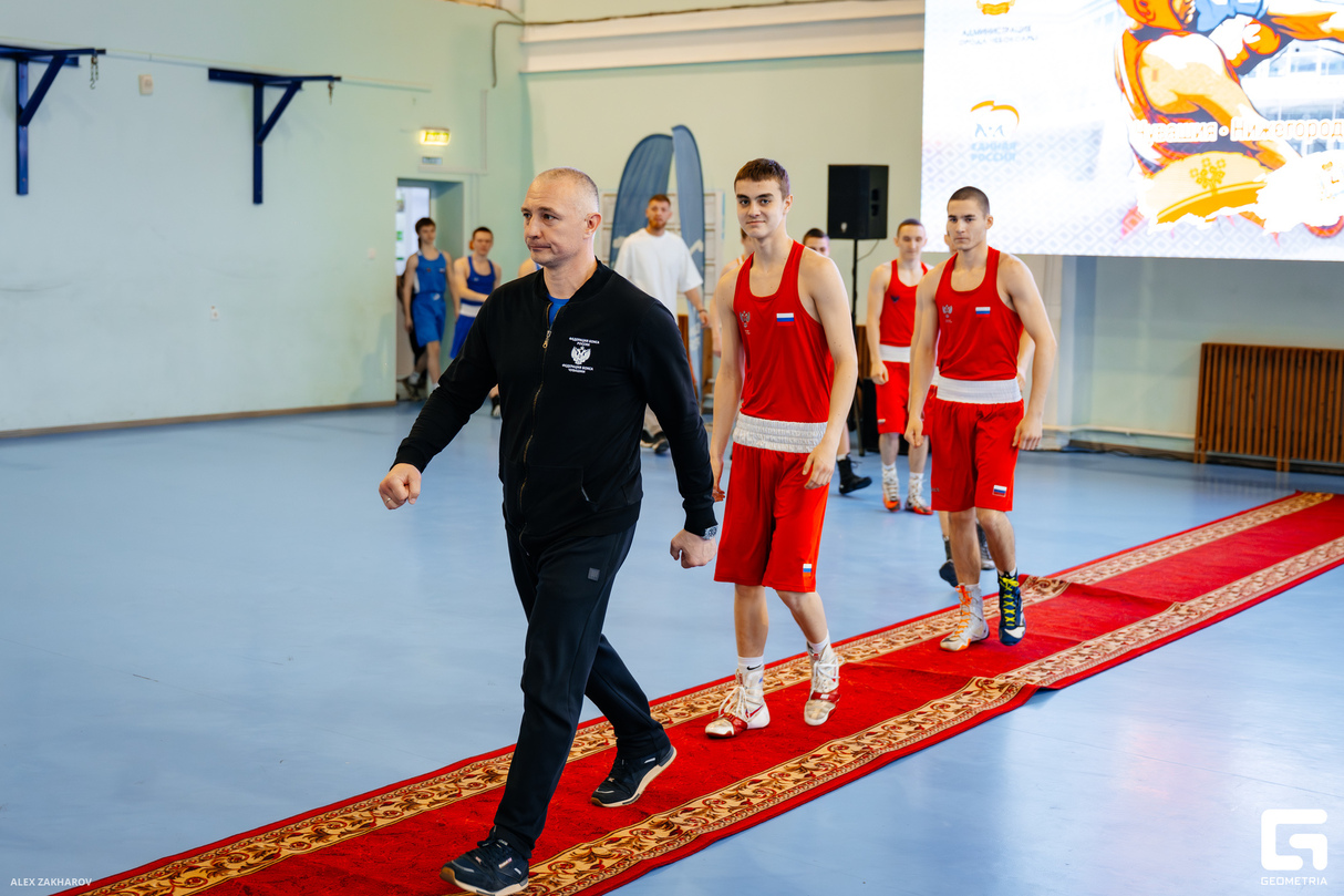 Матчевая встреча по боксу 10