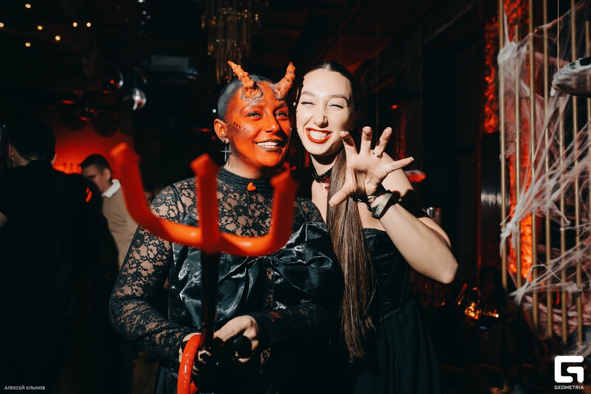 HALLOWEEN 10