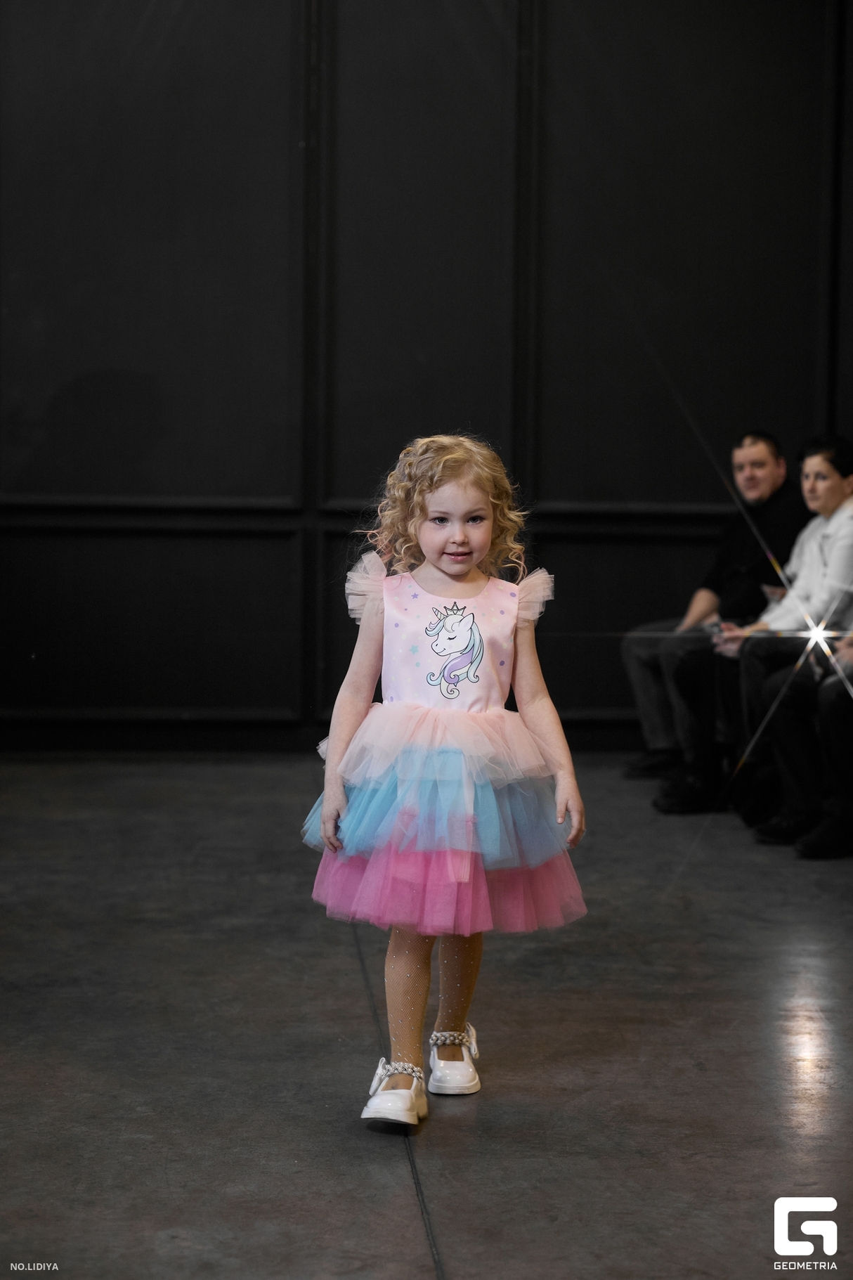 Показ SNEDKOFF MODELS 9