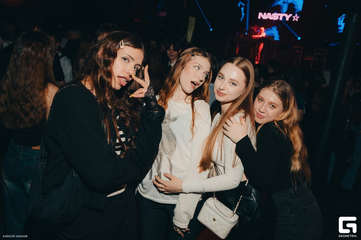 ДЕВИЧНИК 10