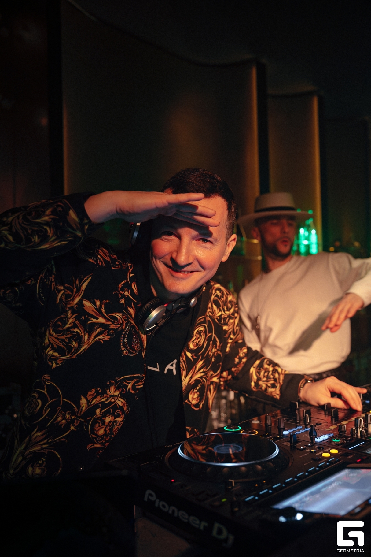 RESIDENTS NIGHT 26