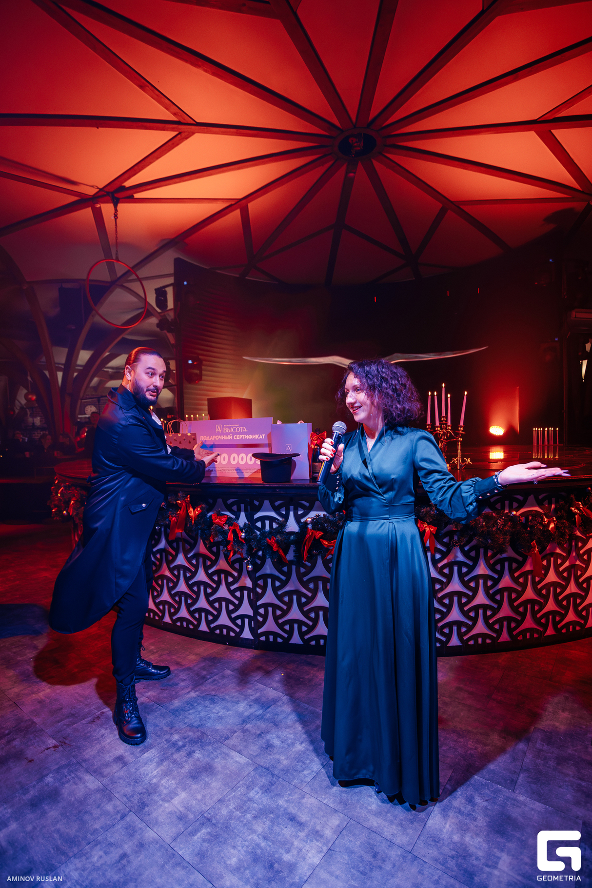 Новогодняя шоу-программа MAGIC TIME в PTIZZA BAR 15