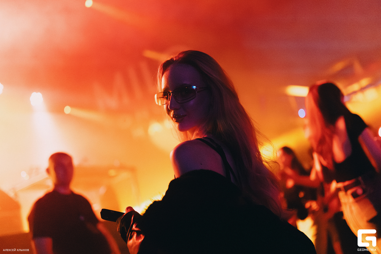 ХЭДБЭНГЕР 9
