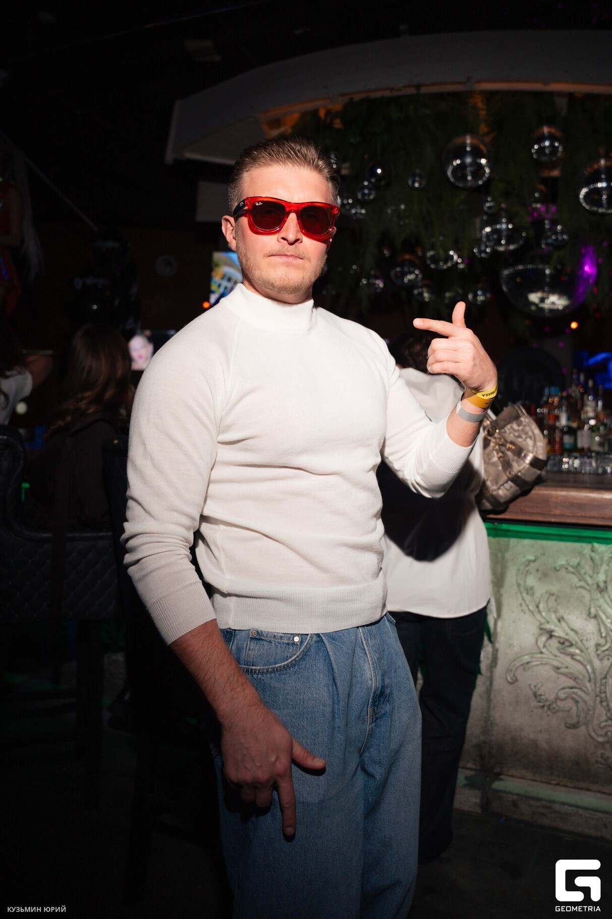 ПЯТНИЦА В BESTUZHEV BAR 10