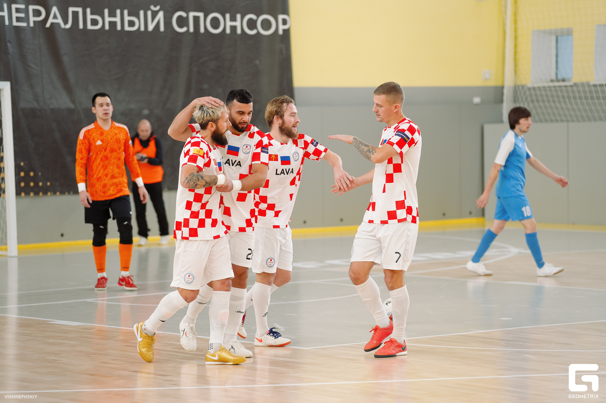 Чемпионат Чувашской Республики по футболу. Высший дивизион Эврика-ЧГУ & ЛАВА 25