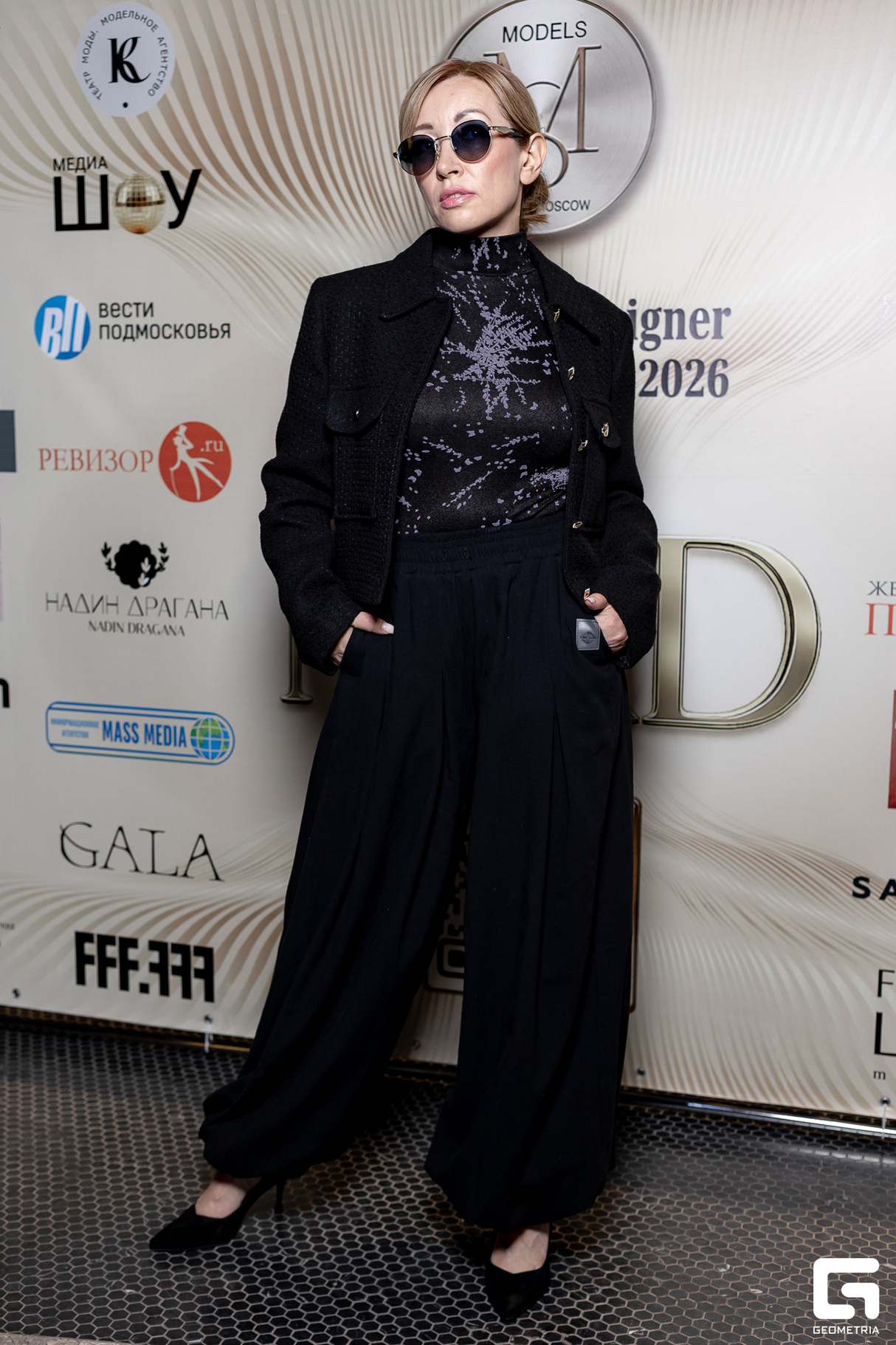 MODEL & DESIGNER 21