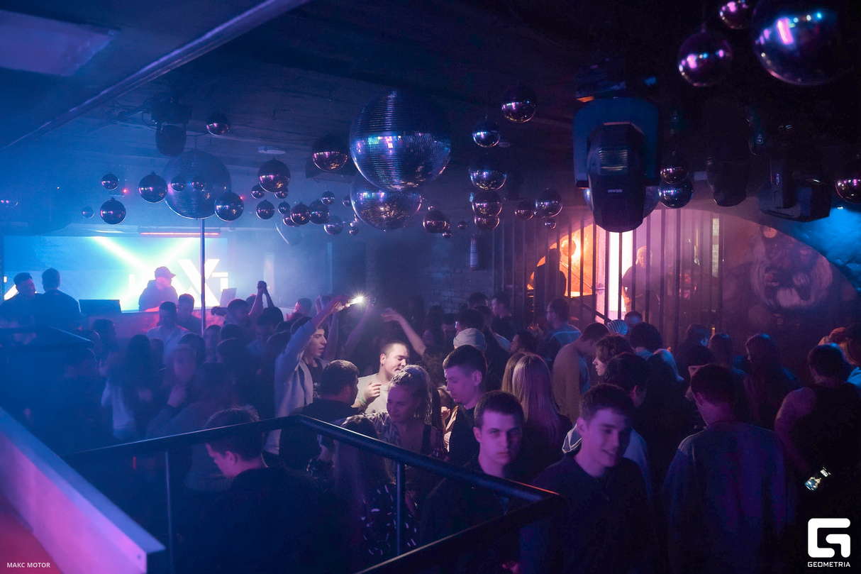 Saturday Night 27