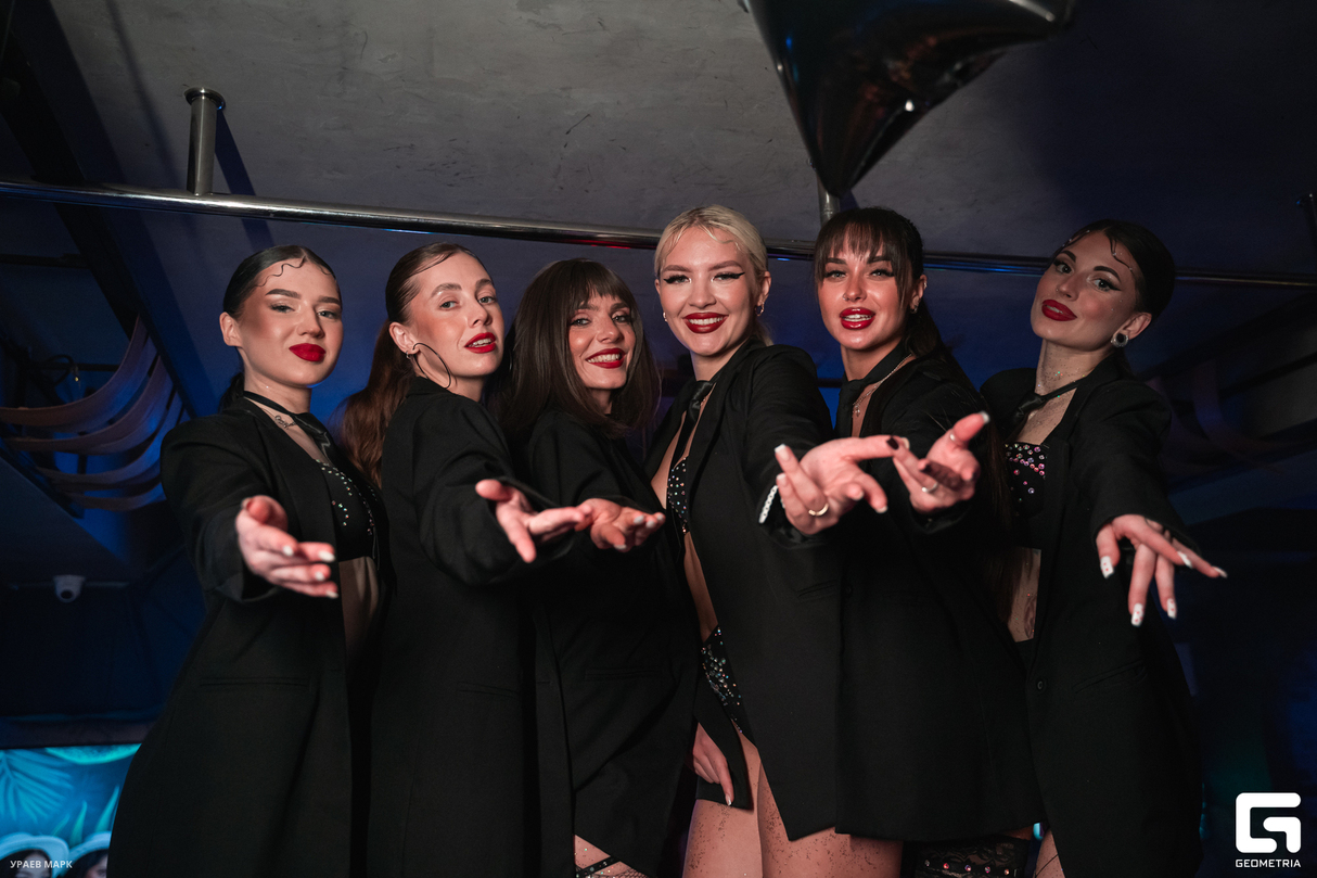 ПЯТНИЦА В BESTUZHEV BAR 18
