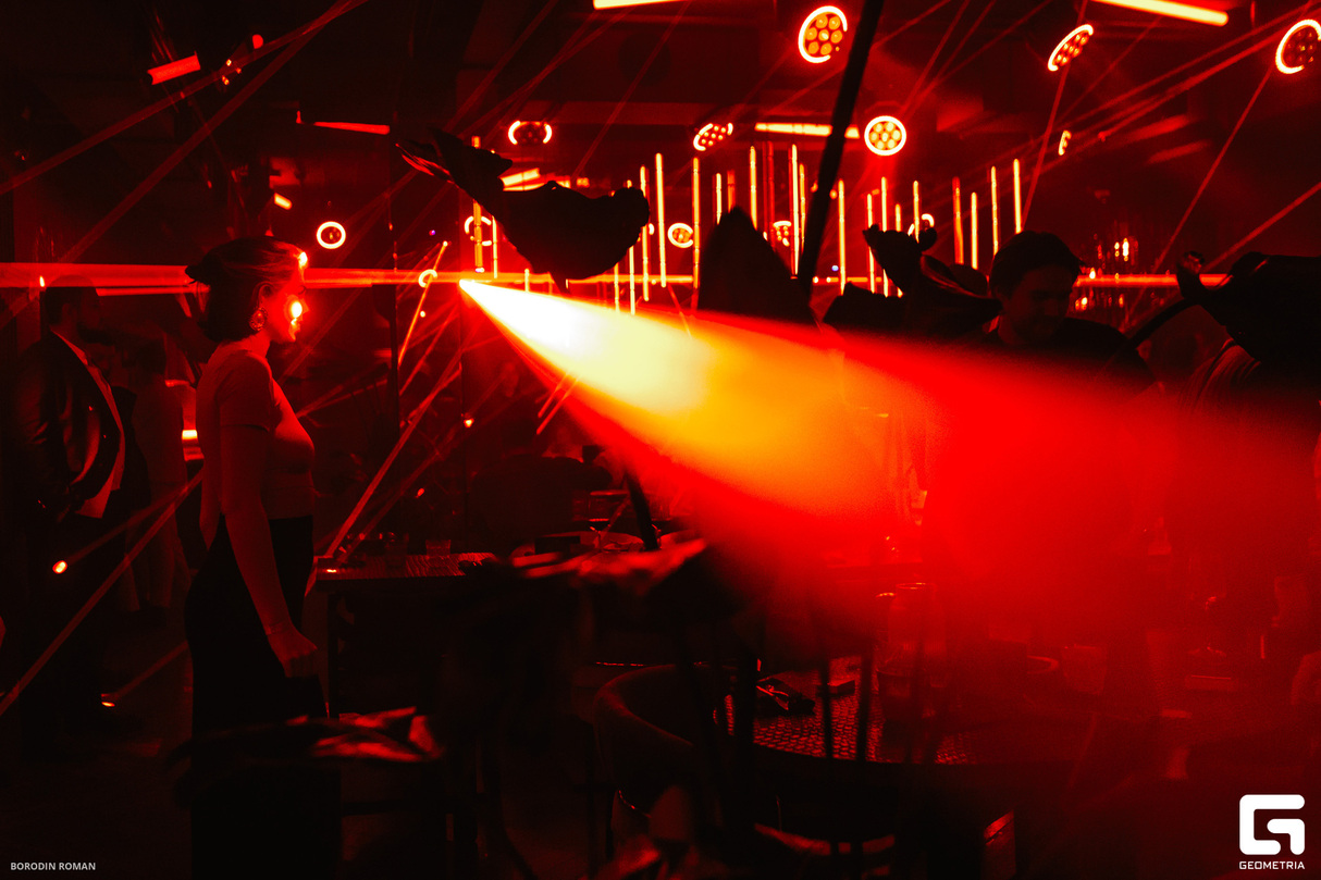 RESIDENTS NIGHT 30