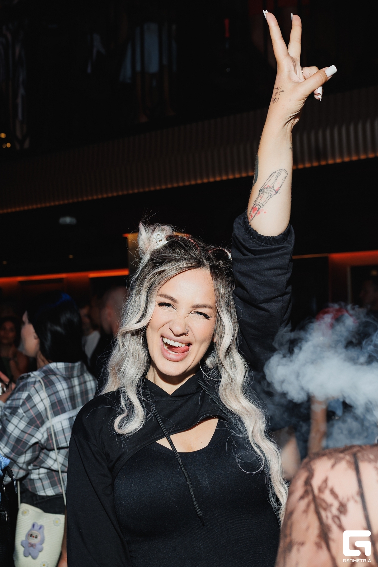 СЕКРЕТНЫЙ ЧАС 8