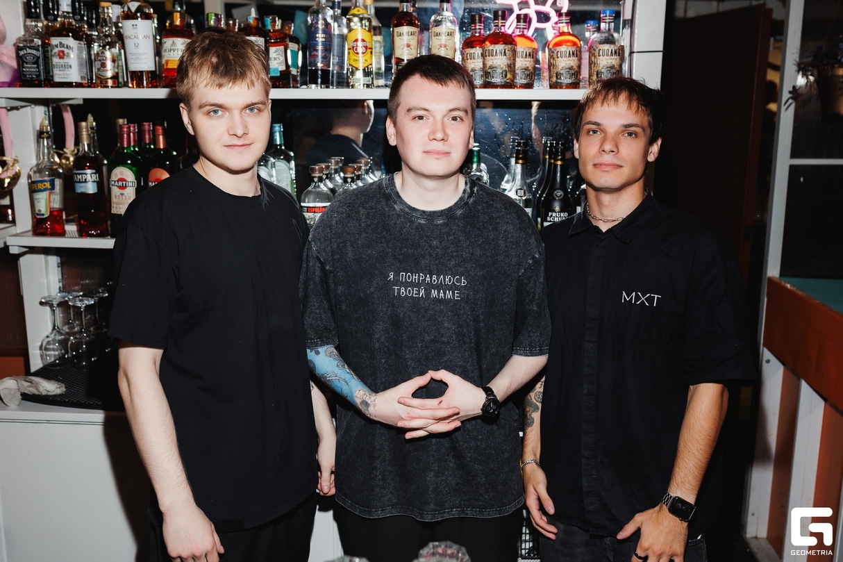 СОЛНЦЕ ПОСЛЕ ПОЛУНОЧИ 19