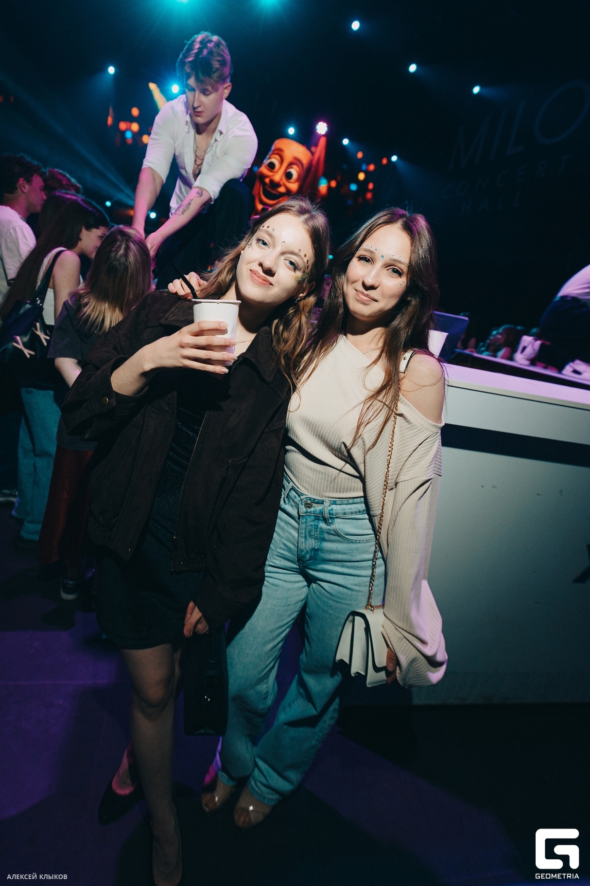 ДЕВИЧНИК 15