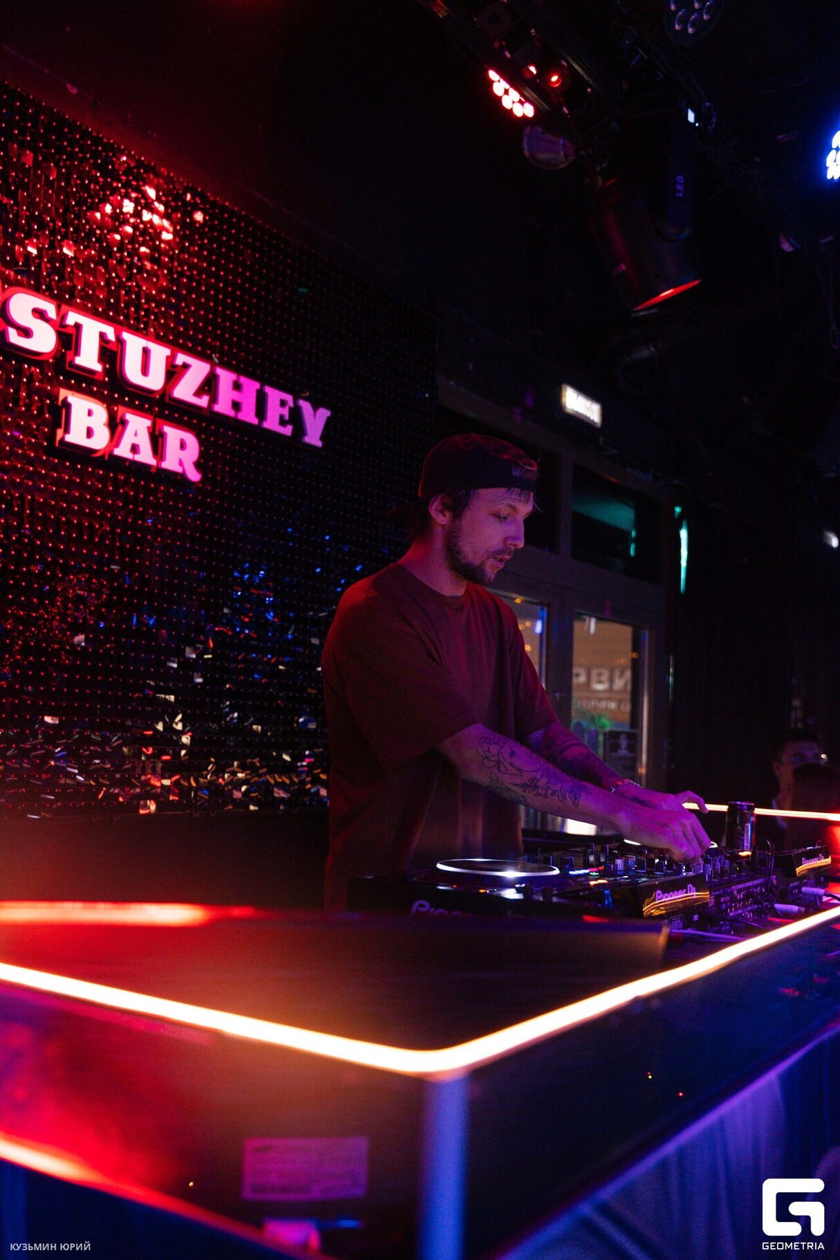 СУББОТА В BESTUZHEV BAR 9