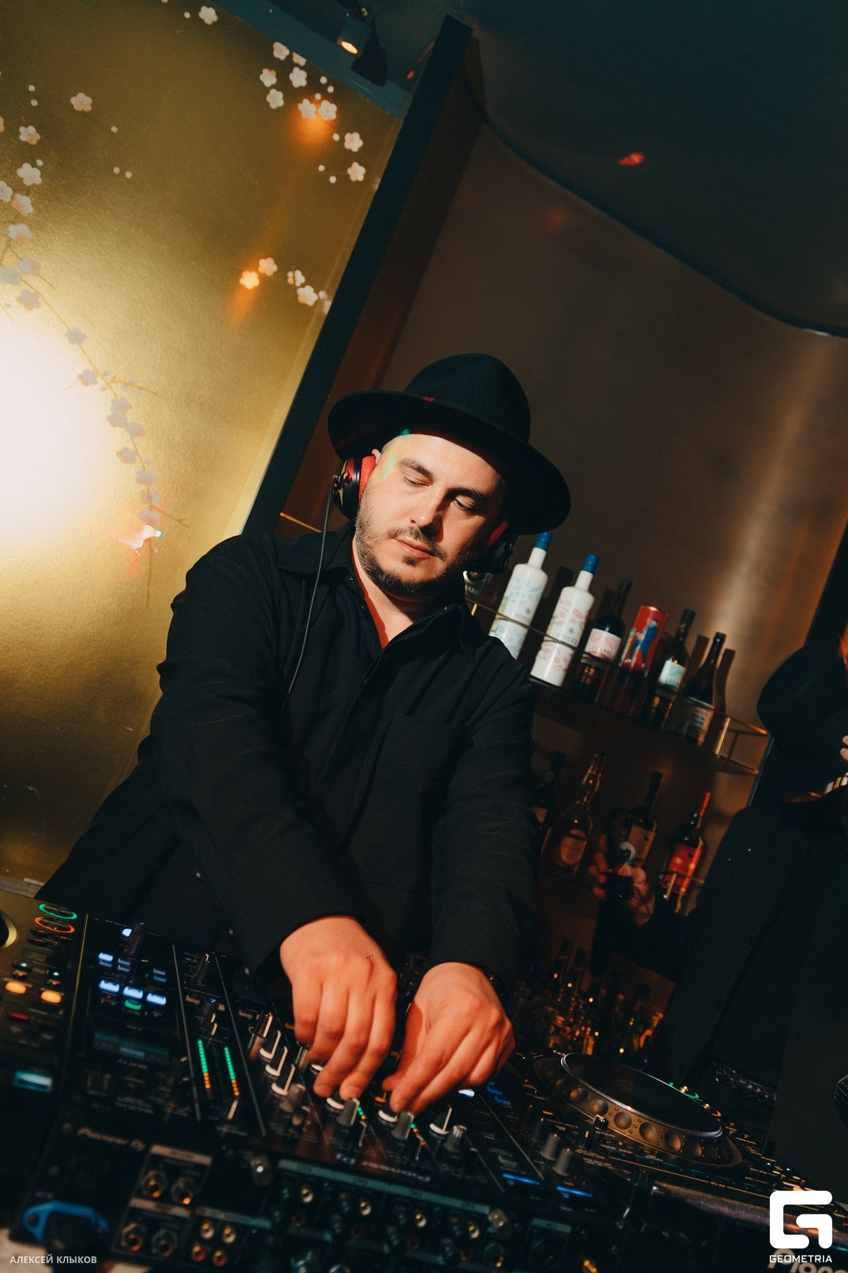 RESIDENTS NIGHT 22