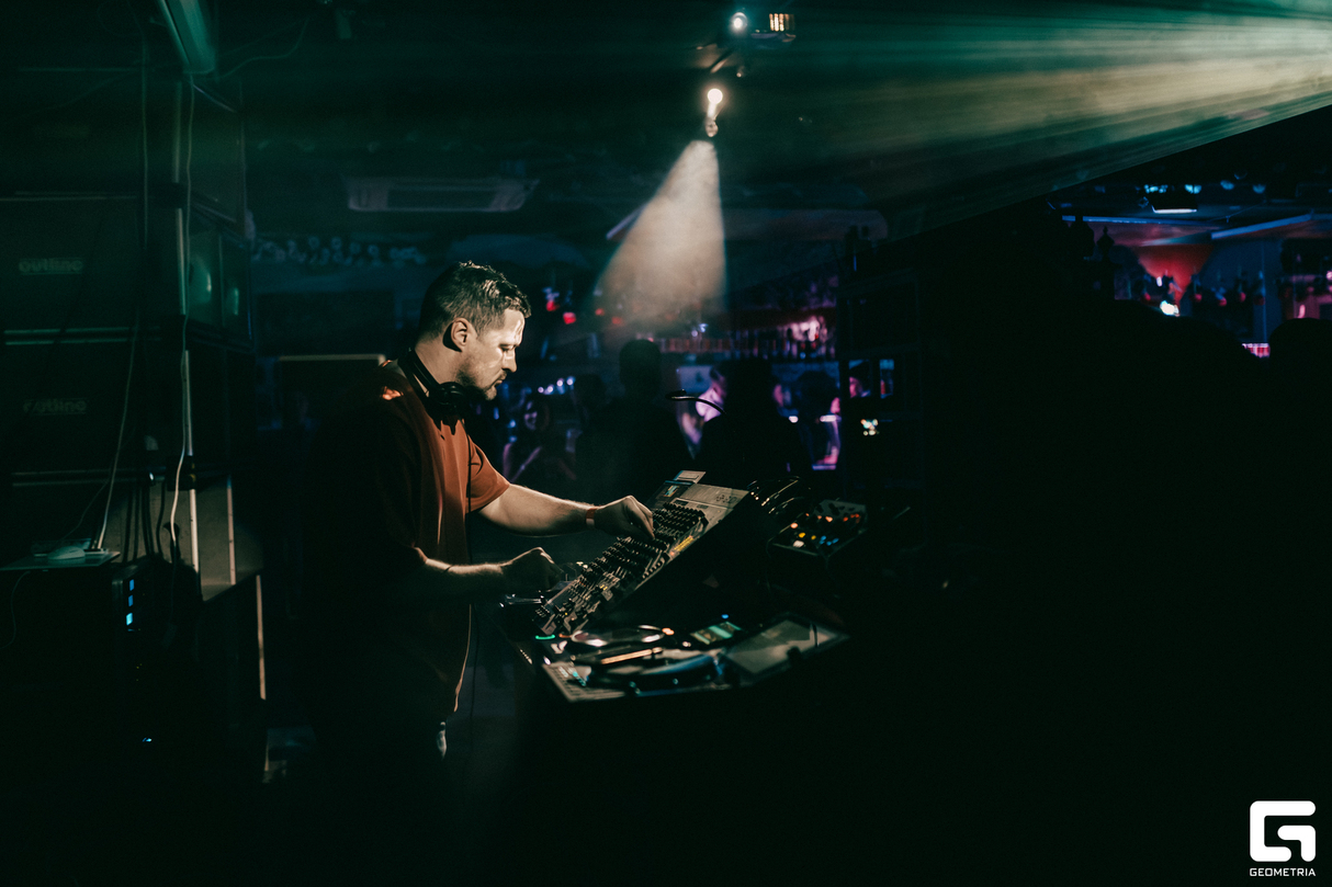 RESONANCE MOSCOW 9