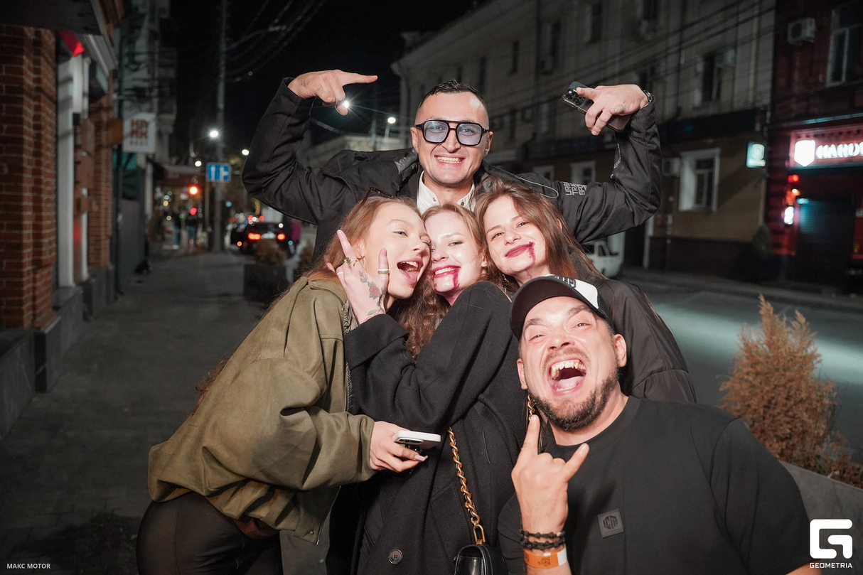 Saturday Night 9