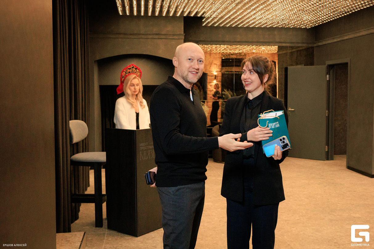 Презентация ивент-пространства «КНЯЗЬ ГВИДОН» . Партнеры мероприятия компания SIMPLE и ДИСТИЛЛЕРИЯ ФОРТУНА 8