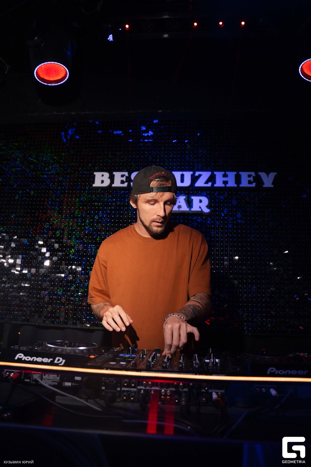 СУББОТА В BESTUZHEV BAR 12