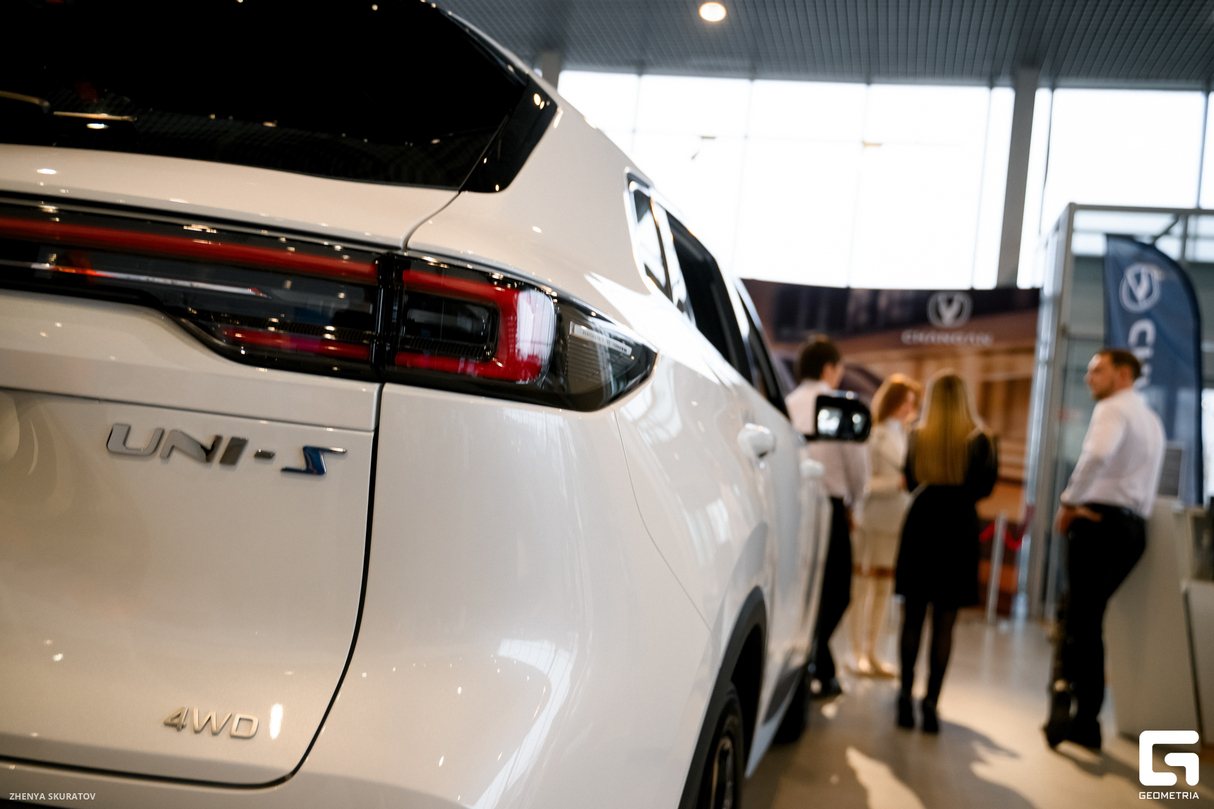 Презентация CHANGAN СиэС35Макс и Юни Эс 4х4 в Чанган Центр Россо на Дыбовского! 16