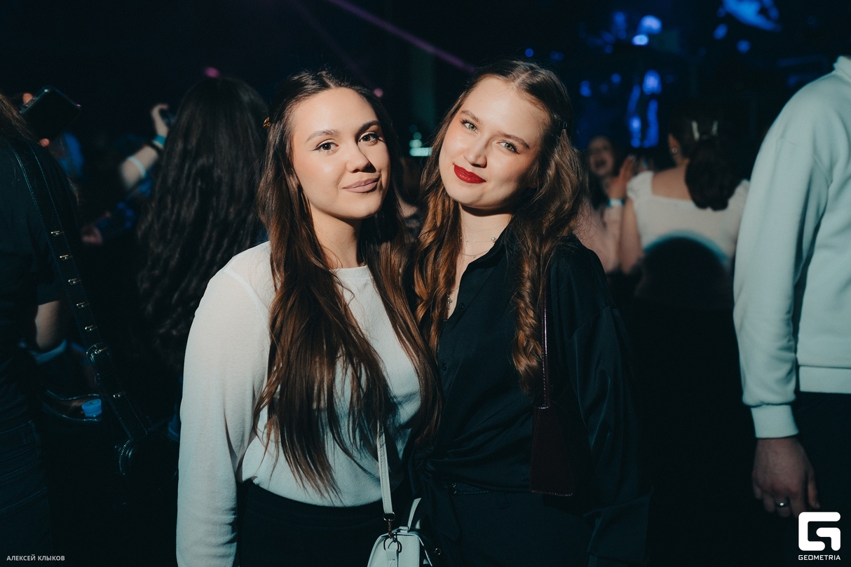 ДЕВИЧНИК 18