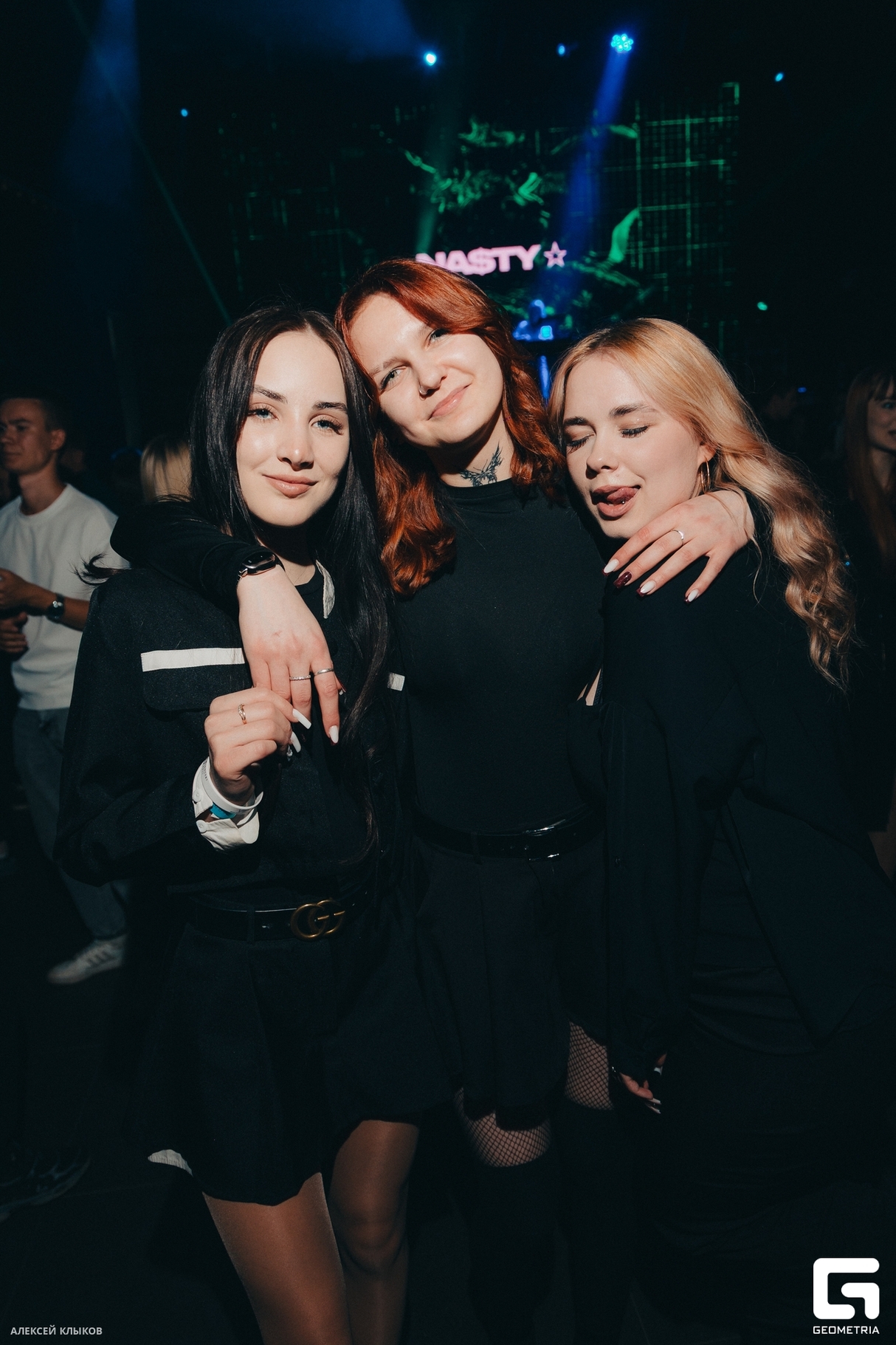 ДЕВИЧНИК 15