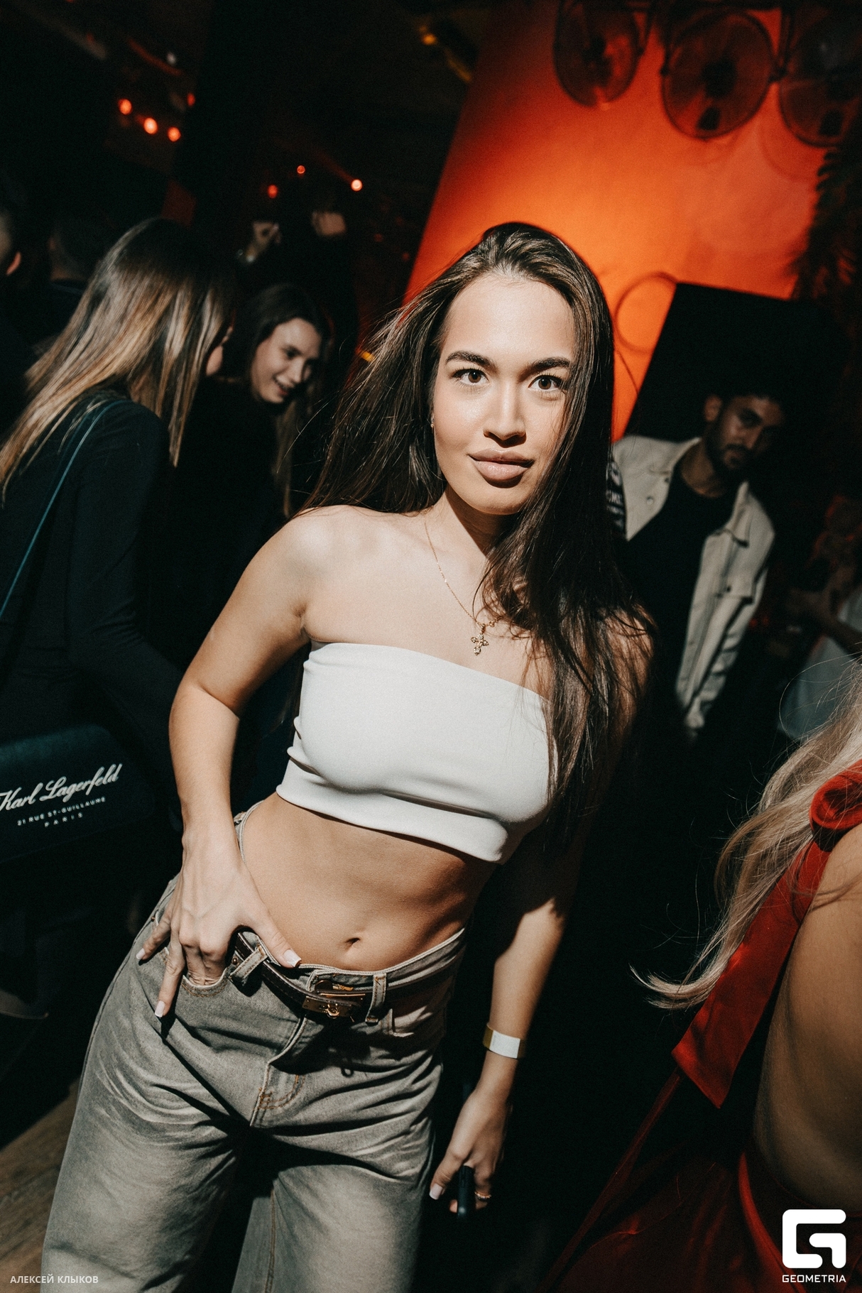 MGER & FRIENDS 8