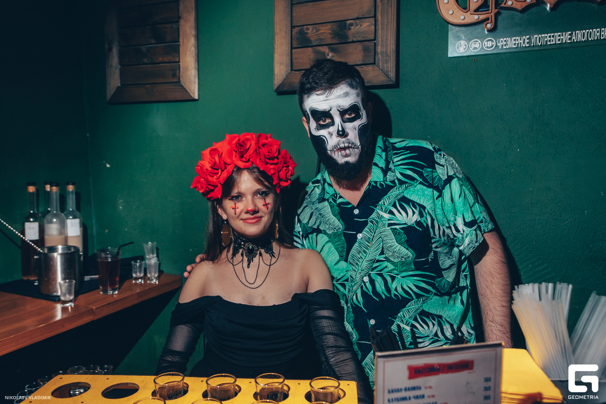 HALLOWEEN, pt. 2 11