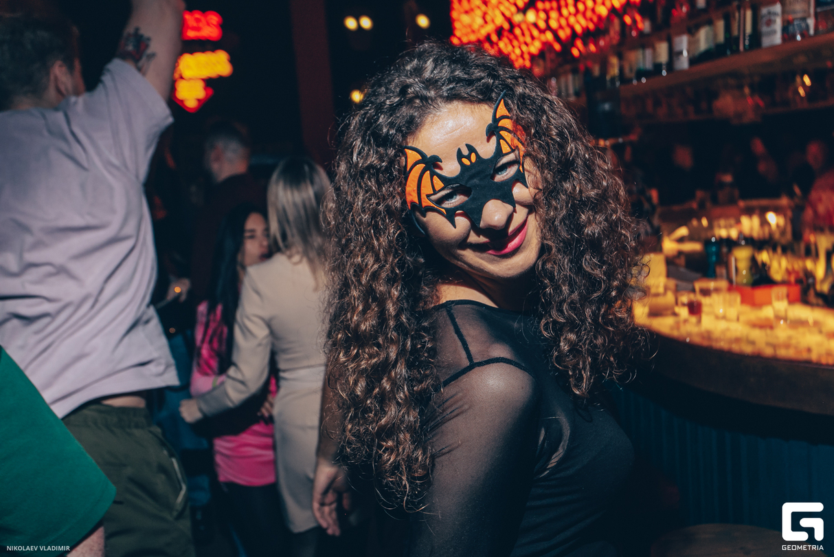 HALLOWEEN, pt. 2 8