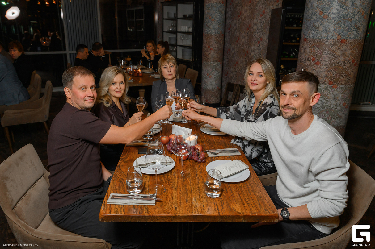 Путешествие в мир Пинотажа в MITRICH STEAKHOUSE 19